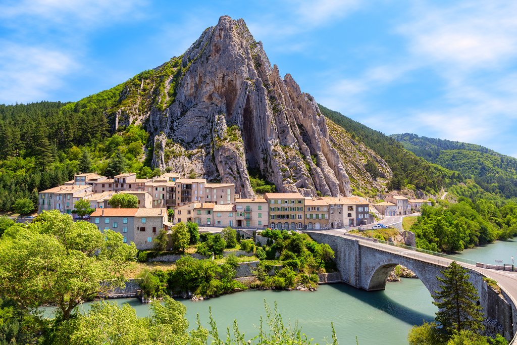 Visit the town of Sisteron