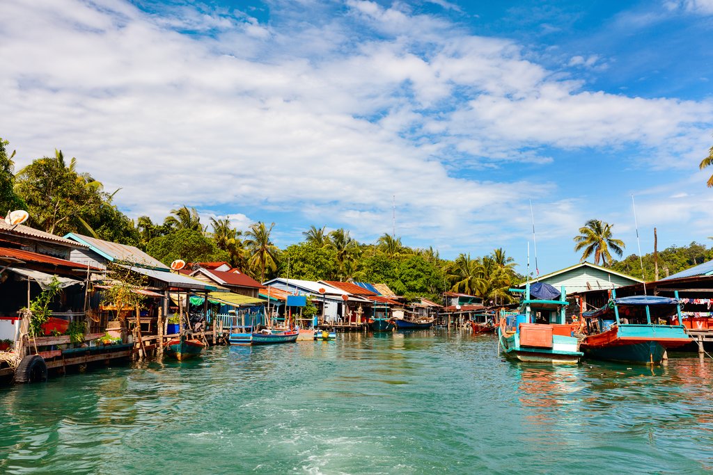 Take a tour to floating villages on Koh Rong