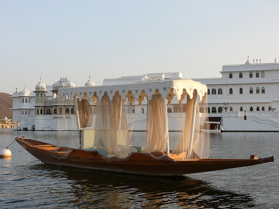 Hotel Taj Lake Palace on the Lake Pichola