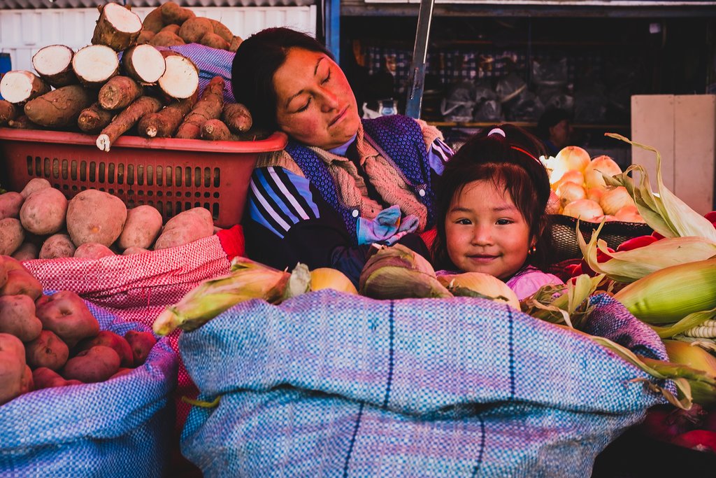 Bolivia, family sells potatoes