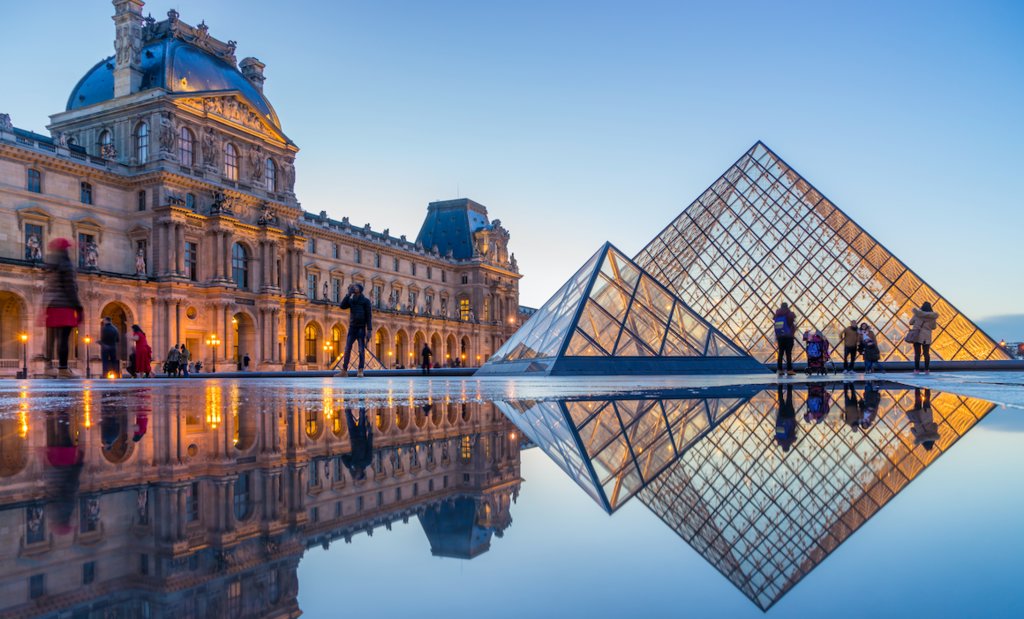 The treasures of the Louvre and the very heart of Paris