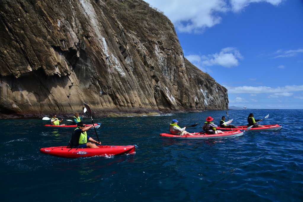 Kayak in Puerto Villamil