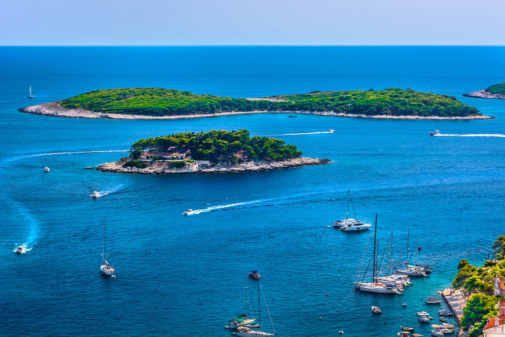 Croatia - Pakleni Islands - Sail around the Pakleni archipelago