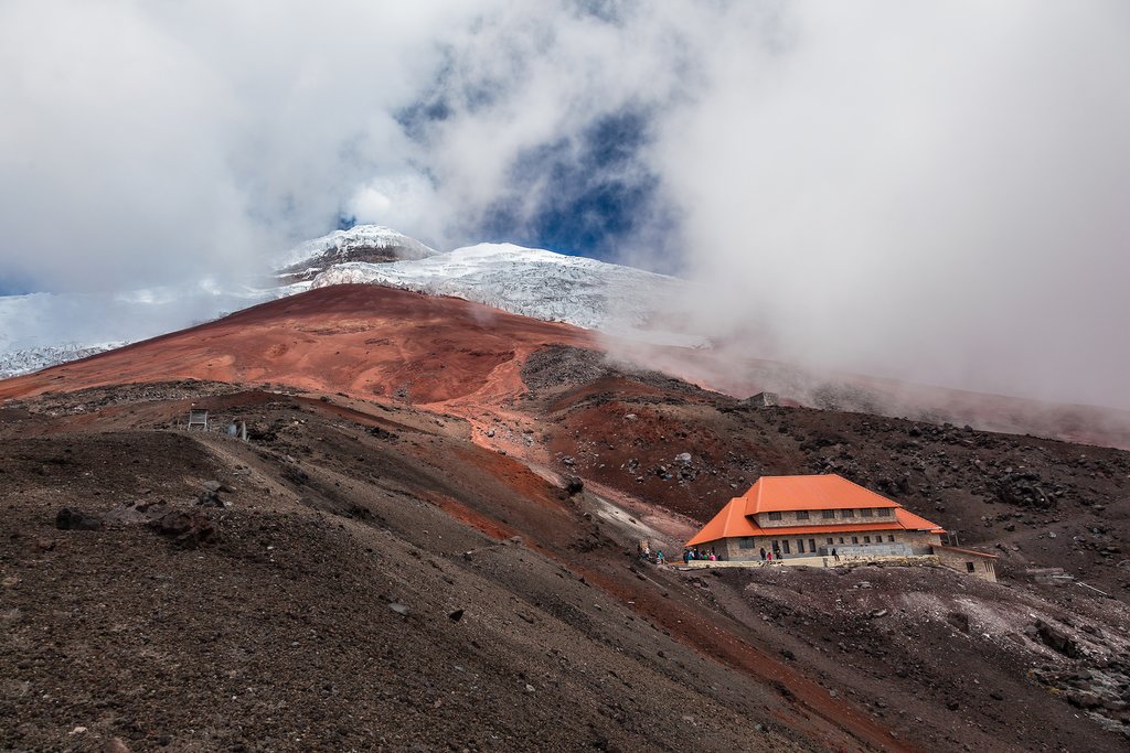 Refugio José Ribas, situated at 15,744 ft.