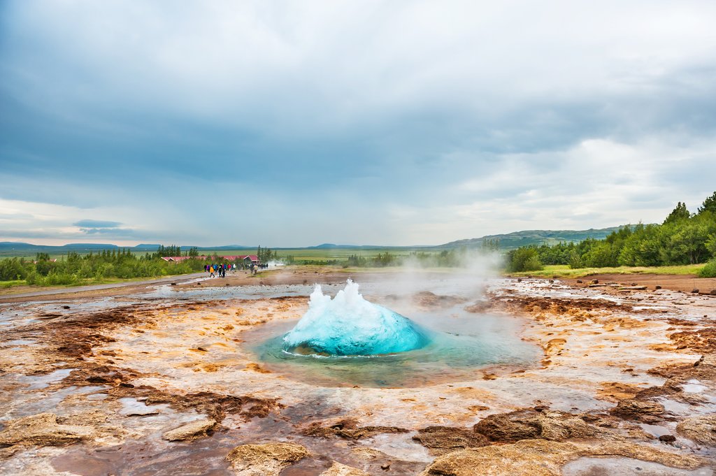 Quite a spectacle: Strokkur geyser erupts every 10 minutes