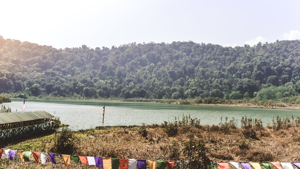 Khecheopalri Lake