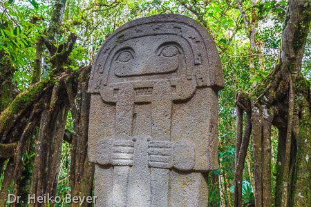 San Agustin´s Statue