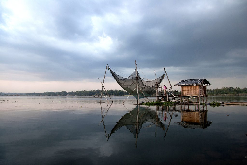 Check out the floating villages on Lake Tempe