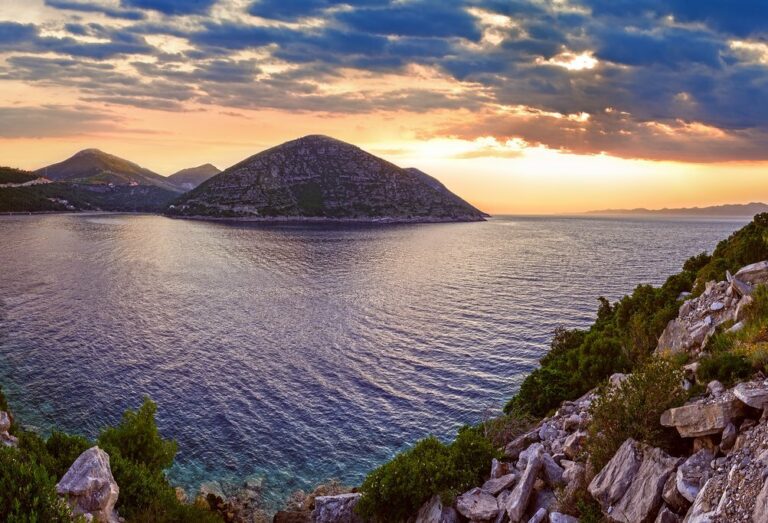 Hike, Bike & Kayak Croatia: Ston & Dubrovnik - 8 Days