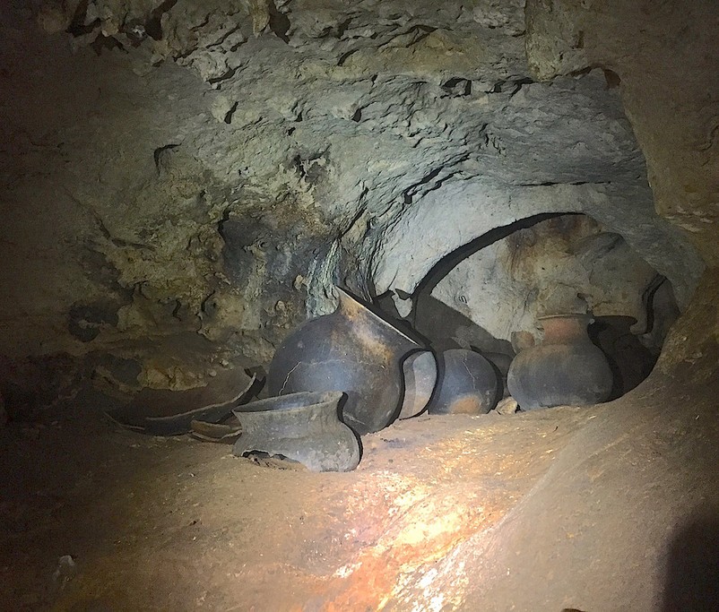 Mayan Pots in Che Chem Ha Caves