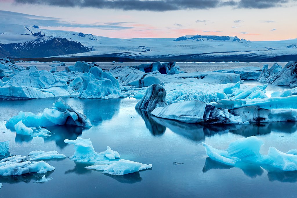 Diamond Beach at Jökulsárlón Glacier Lagoon