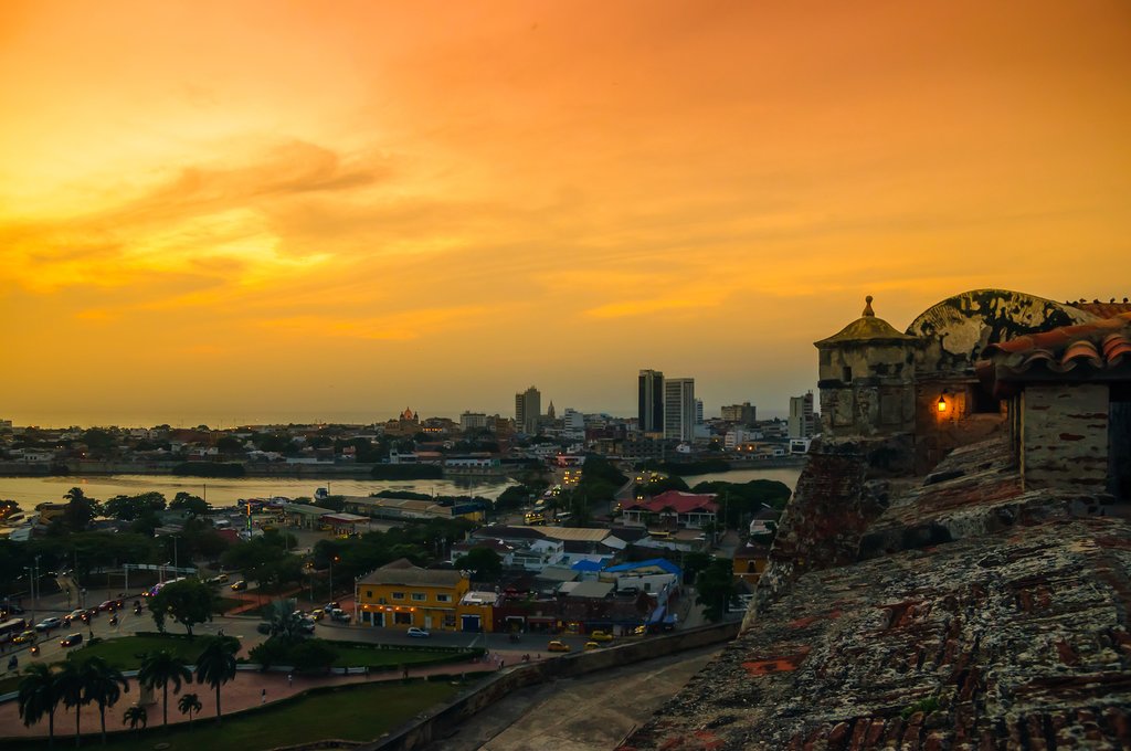 Capture your last sunset in romantic Cartagena.
