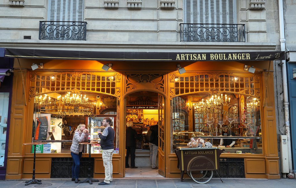 A traditional boulangerie in Paris