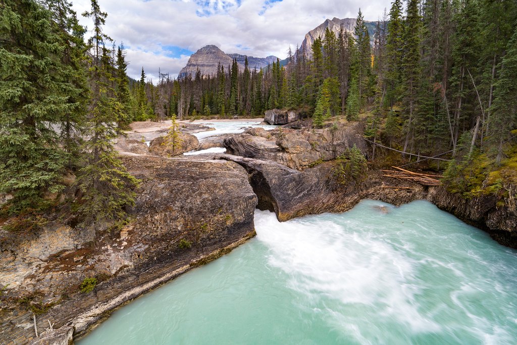 Natural Bridge, a rock formation in Yoho National Park