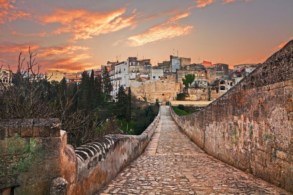 Bari from the old aqueduct bridge