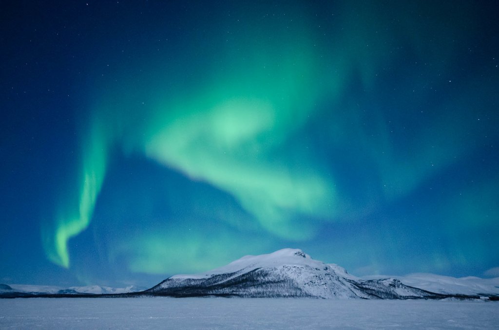 Northern Lights in full spectrum