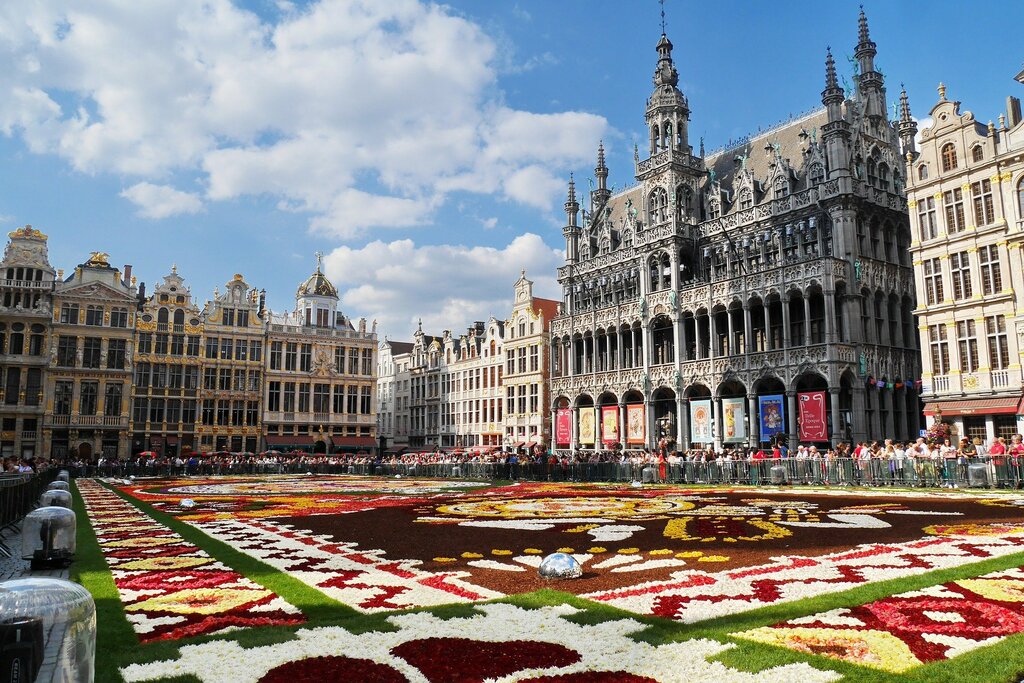 Explore Brussels