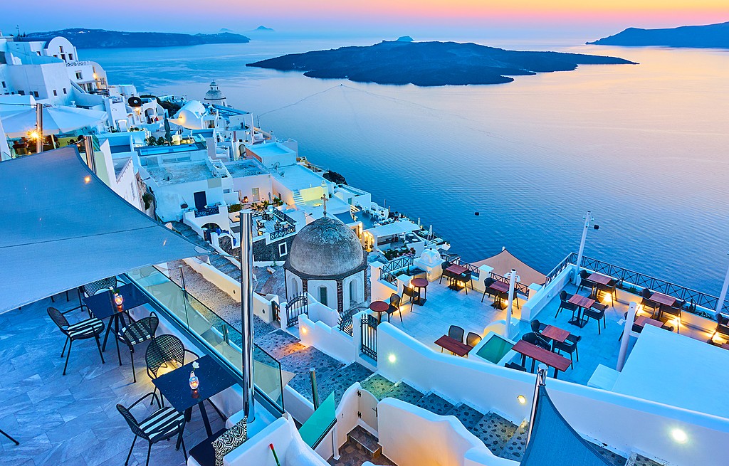 Fira in the evening