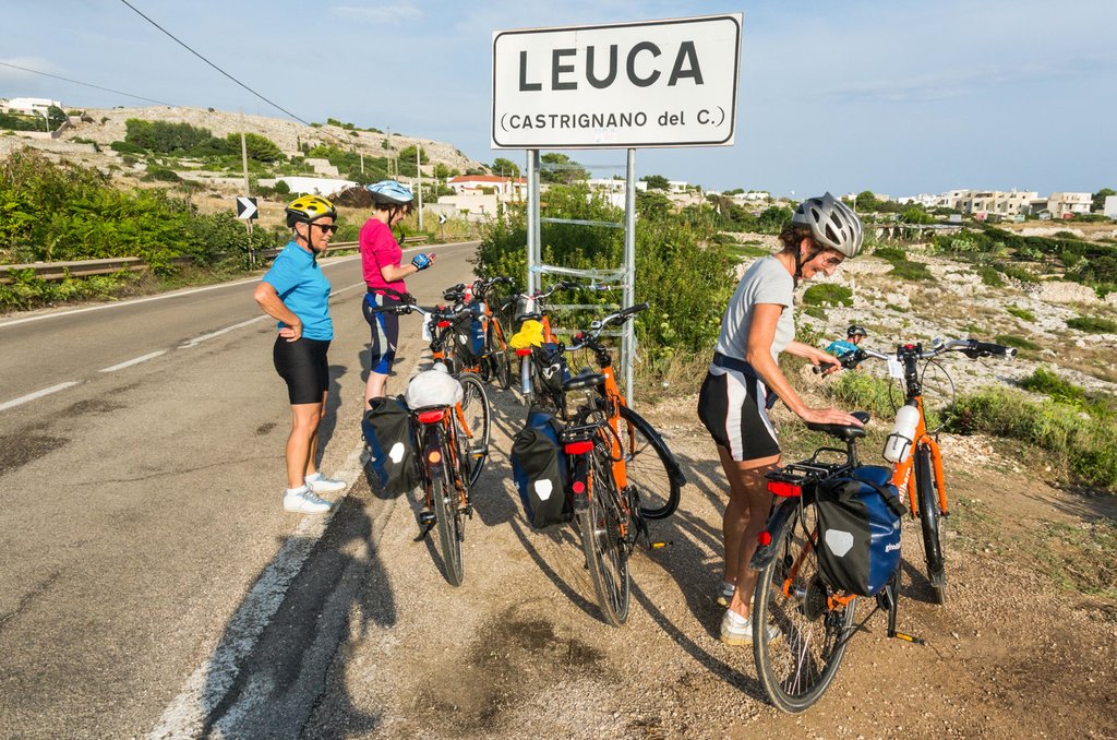 Approaching the village of Leuca