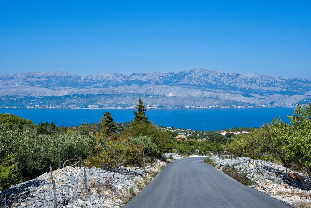 Follow quiet island roads on today's cycling route
