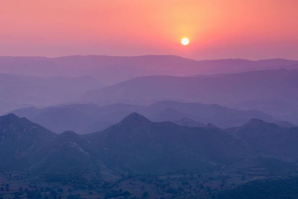Watch the set over the Aravalli mountains in Rajasthan