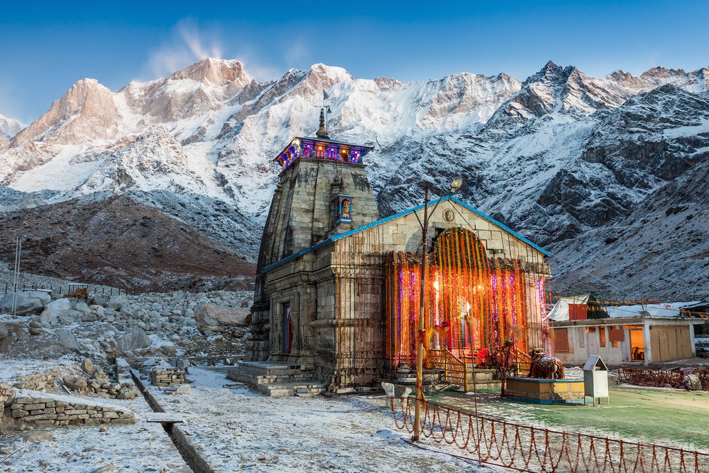 Kedarnath Temple before sunrise
