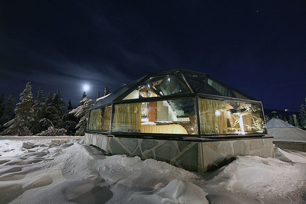 A glass igloo under the stars