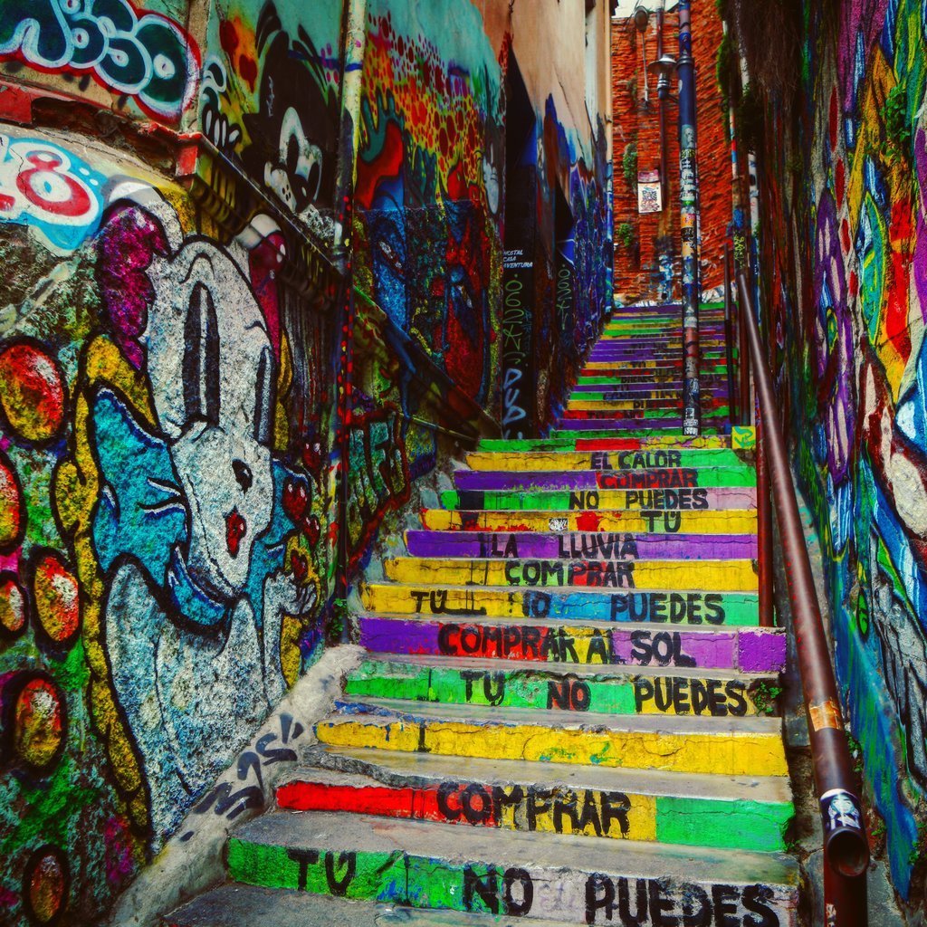 Valparaíso street art | Photo taken by Beth S