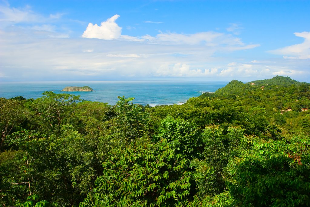 Ocean views from one of the many restaurants in Quepos