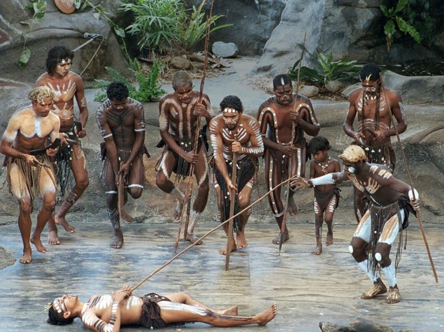 Learn about Aboriginal culture at Tjapukai 