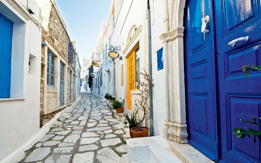 Charming streets of Tinos - Photo from Routes of Tinos
