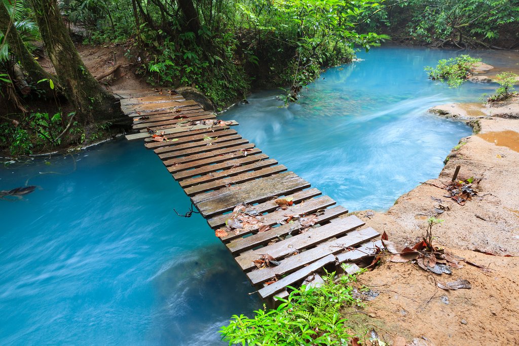 Bridge over the Río Celeste