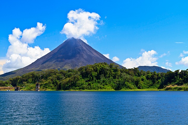 Arenal Volcano & Playa Sámara Excursion - 5 Days