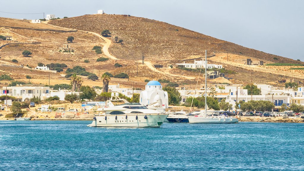 Antiparos port
