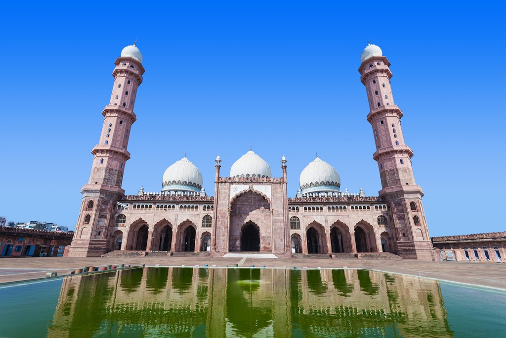 Taj-ul-Masjid Mosque in Bhopal