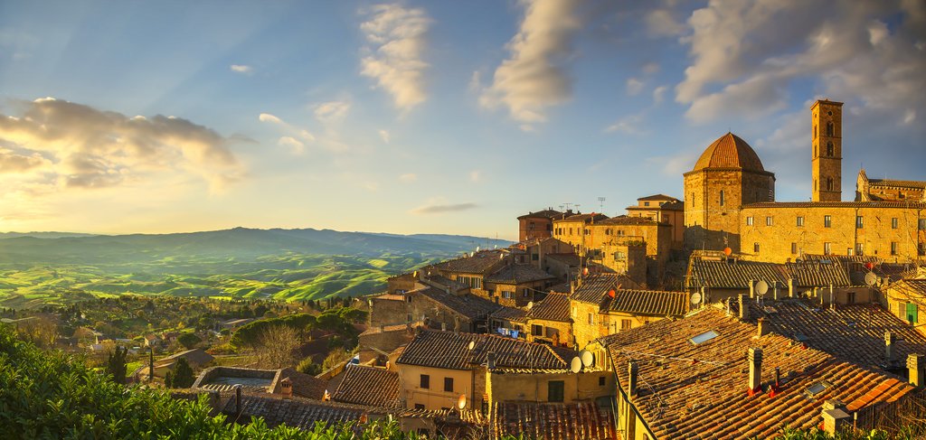 Beautiful Tuscan Villages at Sunset