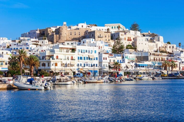 Best of Greece: Athens, Tinos, Naxos & Santorini - 10 Days