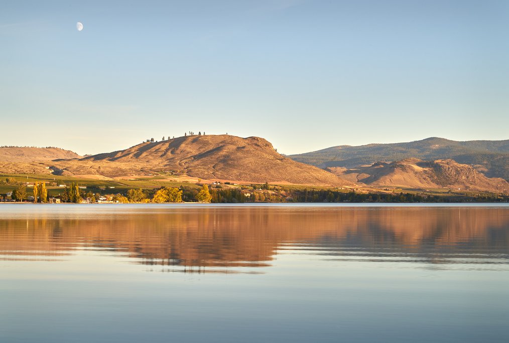 Osoyoos Lake at dawn