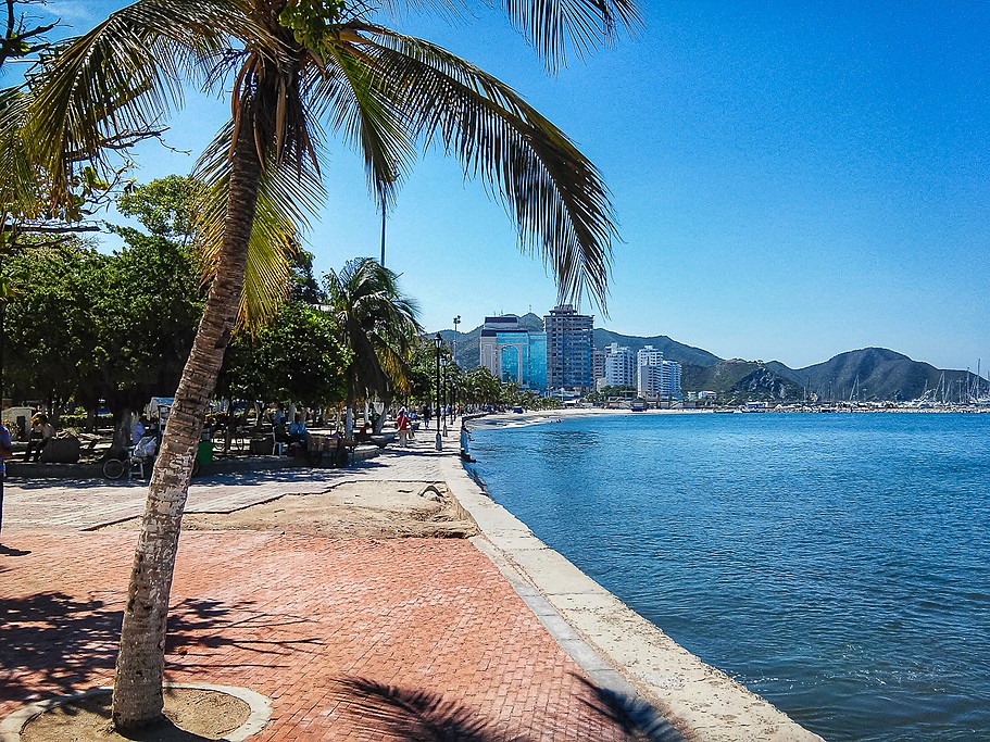 Santa Marta boasts ocean views and traditional colonial architecture _x000D_