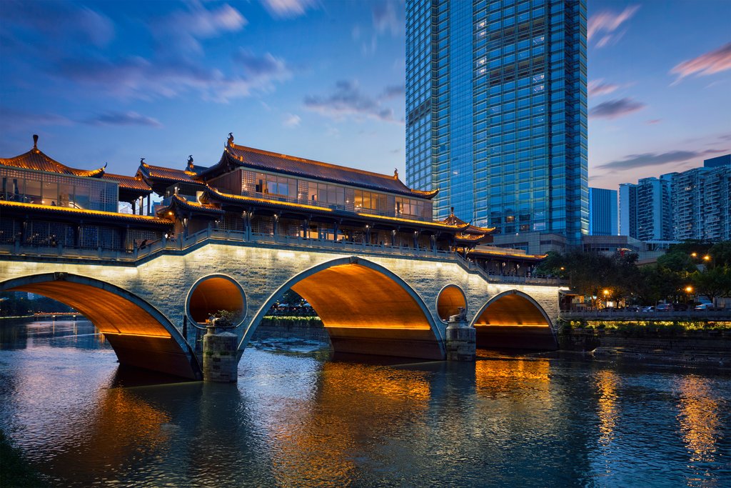 Anshun Bridge over the Jin River