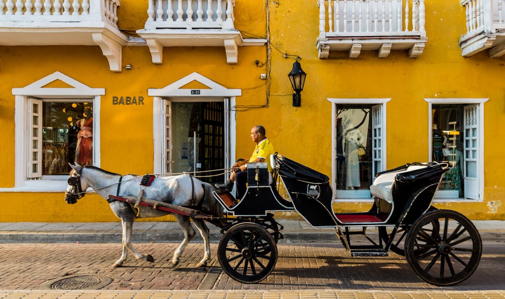 A traditional horse-drawn carriage in Cartagena.