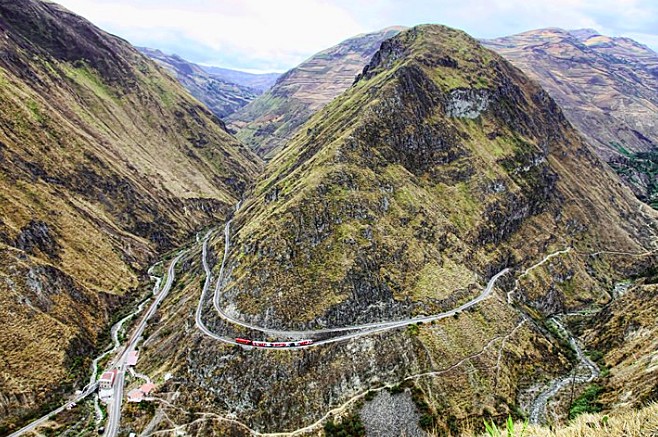 Devil's Nose train ride