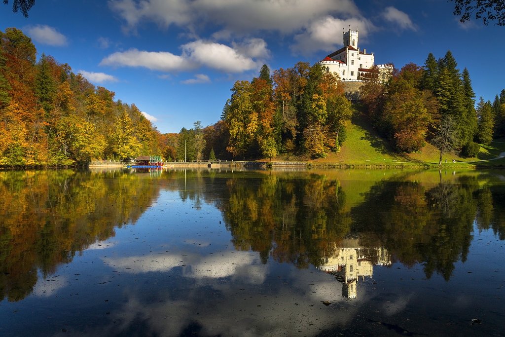 Trakošćan Castle on a sunny fall day