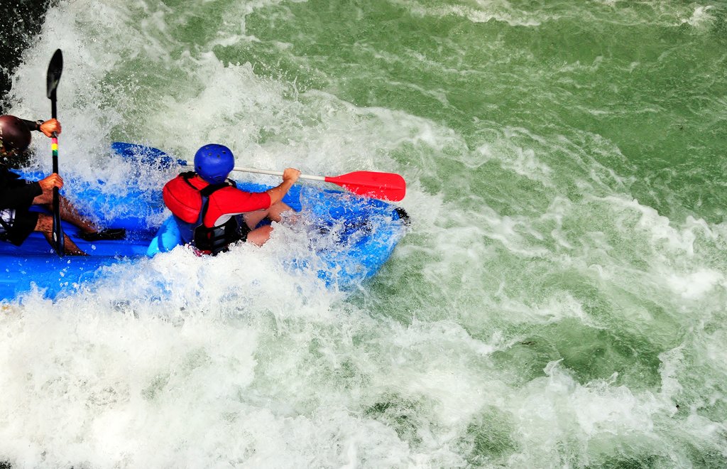 Rafting the rapids on Río Pacuare