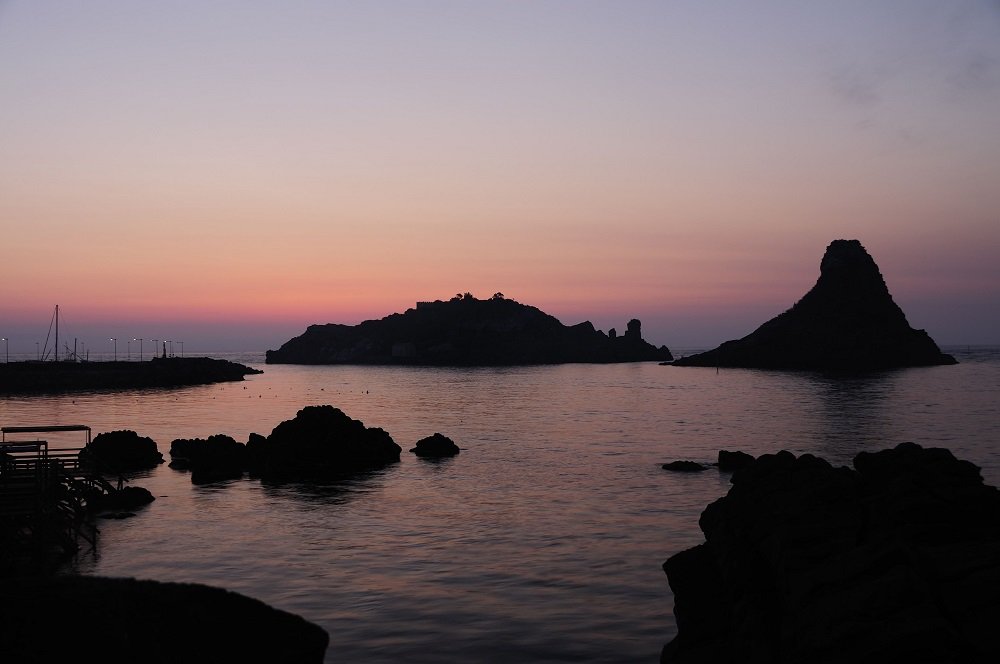 Aci Trezza islets