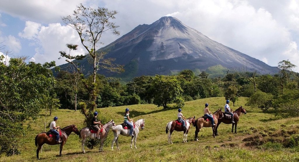 Horseback riding to La Fortuna Waterfall
