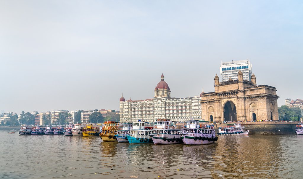 The bustling metropolis of Mumbai is full of impressive buildings like the Taj Hotel
