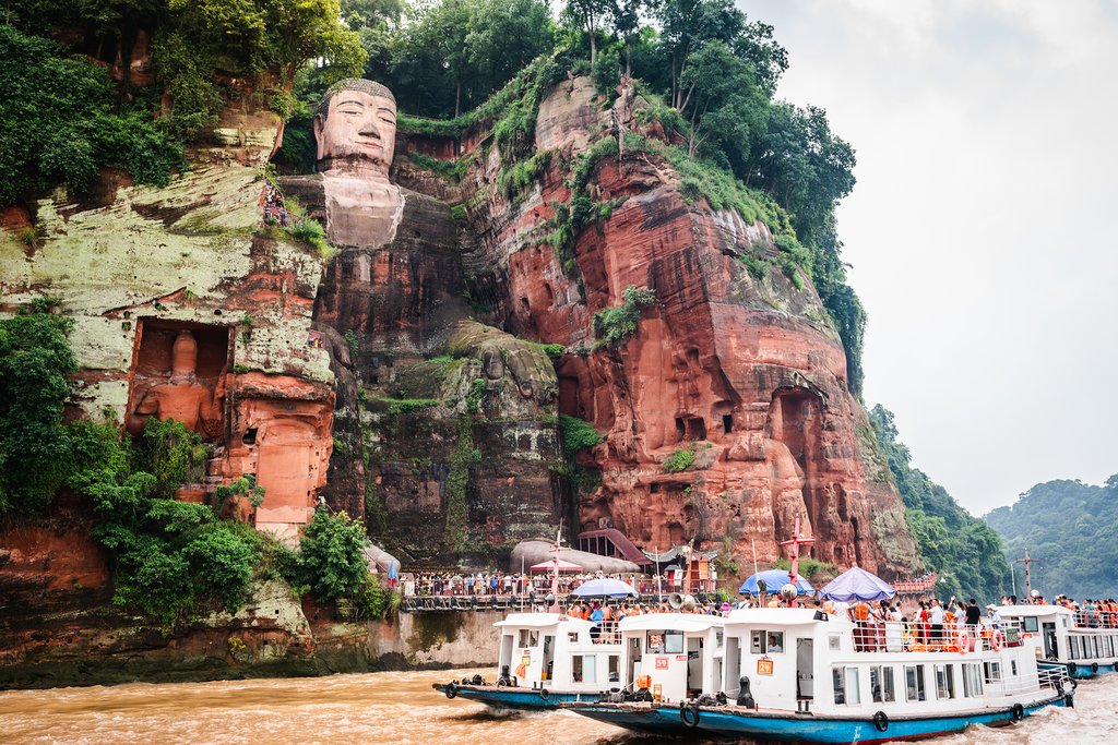 Visit Leshan Giant Buddha