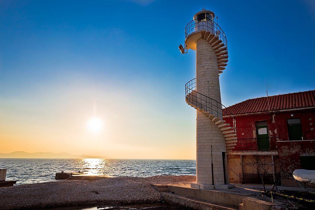 Oštri Rat Lighthouse