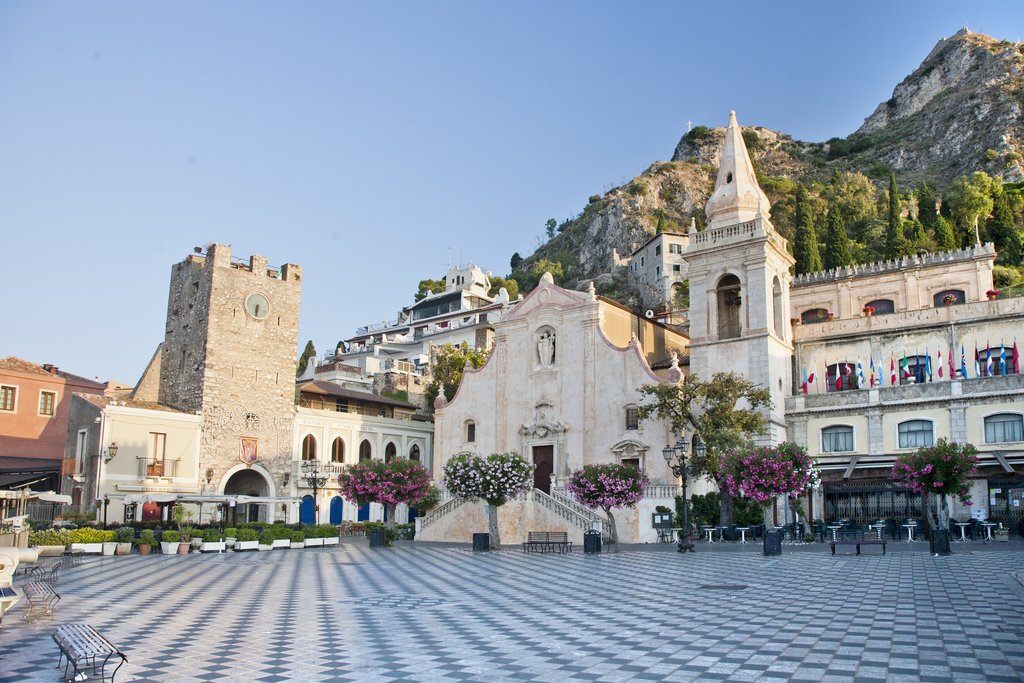Taormina Square